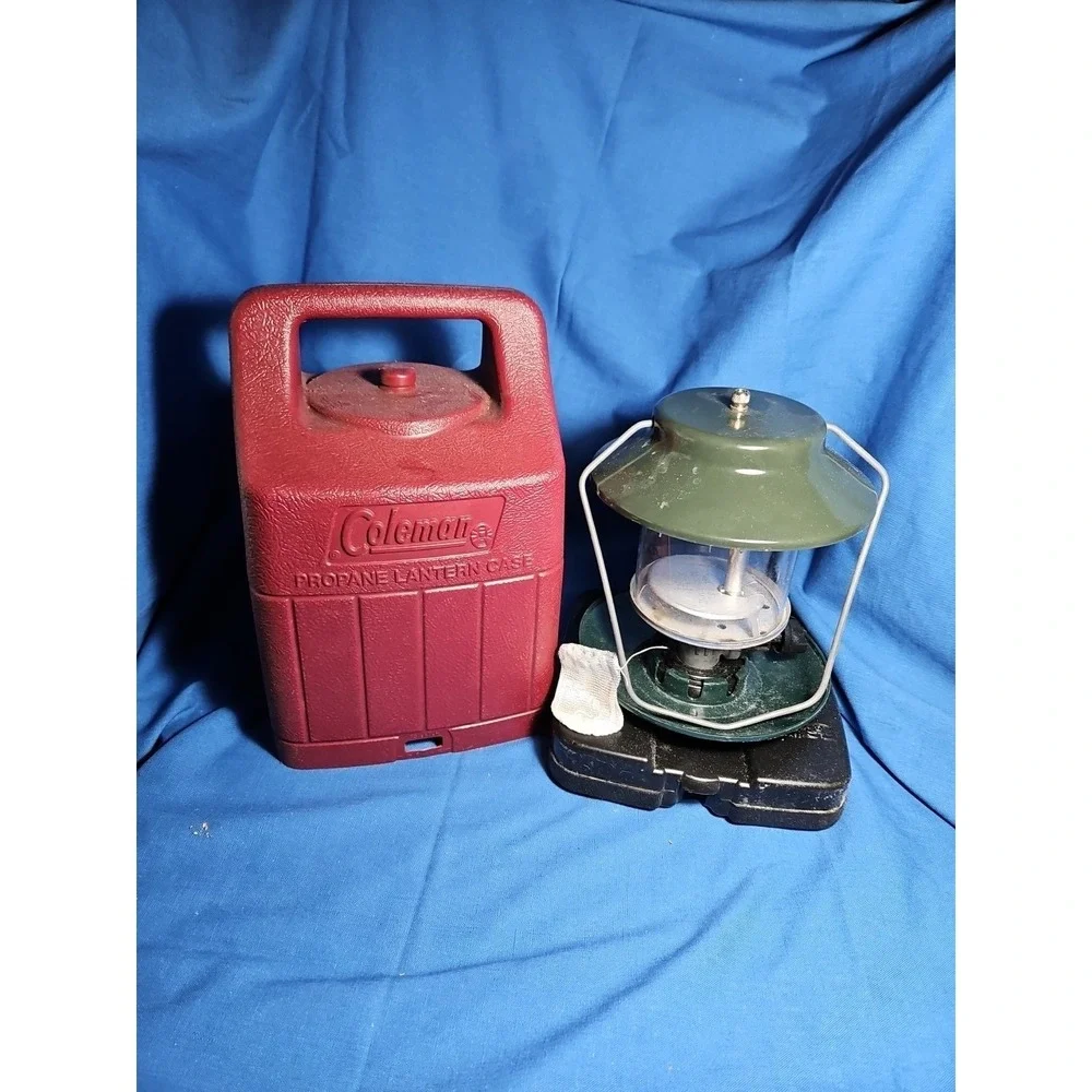 COLEMAN Propane Lantern Two Mantle 5152C700 5152 w/Storage Case Vintage